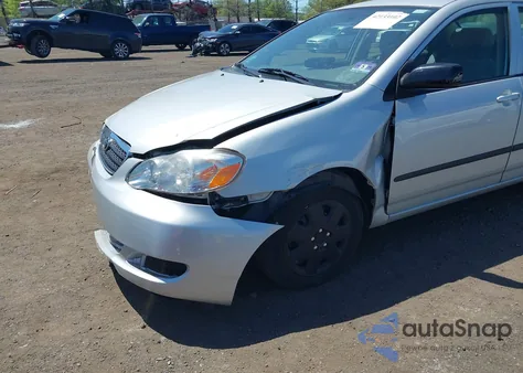 2005 Toyota Corolla Ce z USA, uszkodzony, nr VIN 2T1BR32E15C330347